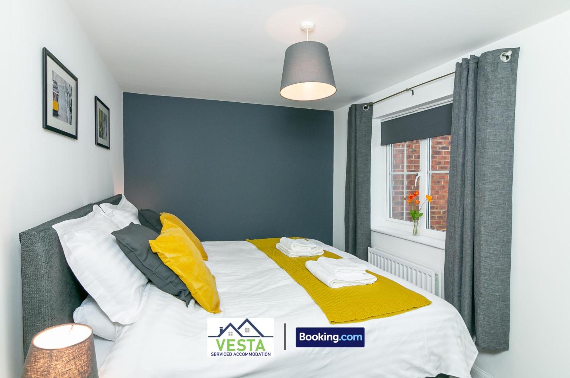 Three Bedroom Apartment By Vesta Serviced Accommodation & Short Lets Hatfield With Free Parking Εξωτερικό φωτογραφία